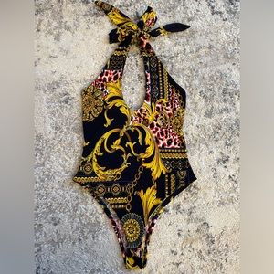 No size tag but its an XS